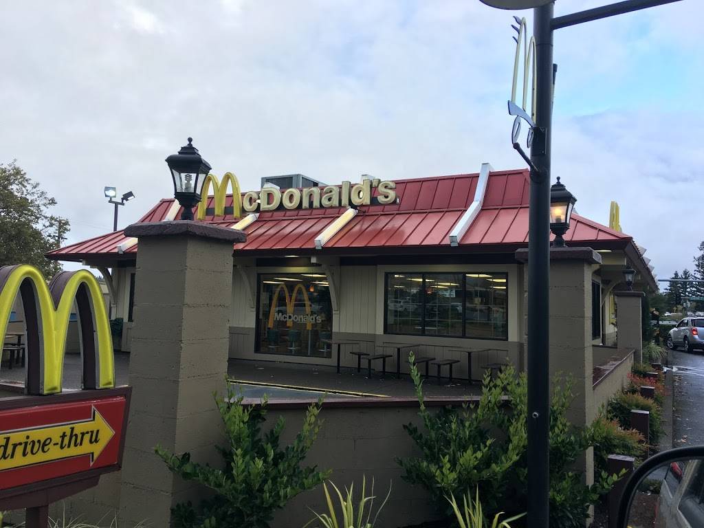 McDonalds | cafe | 12090 SW Main St, Tigard, OR 97223, USA | 5036398585 OR +1 503-639-8585