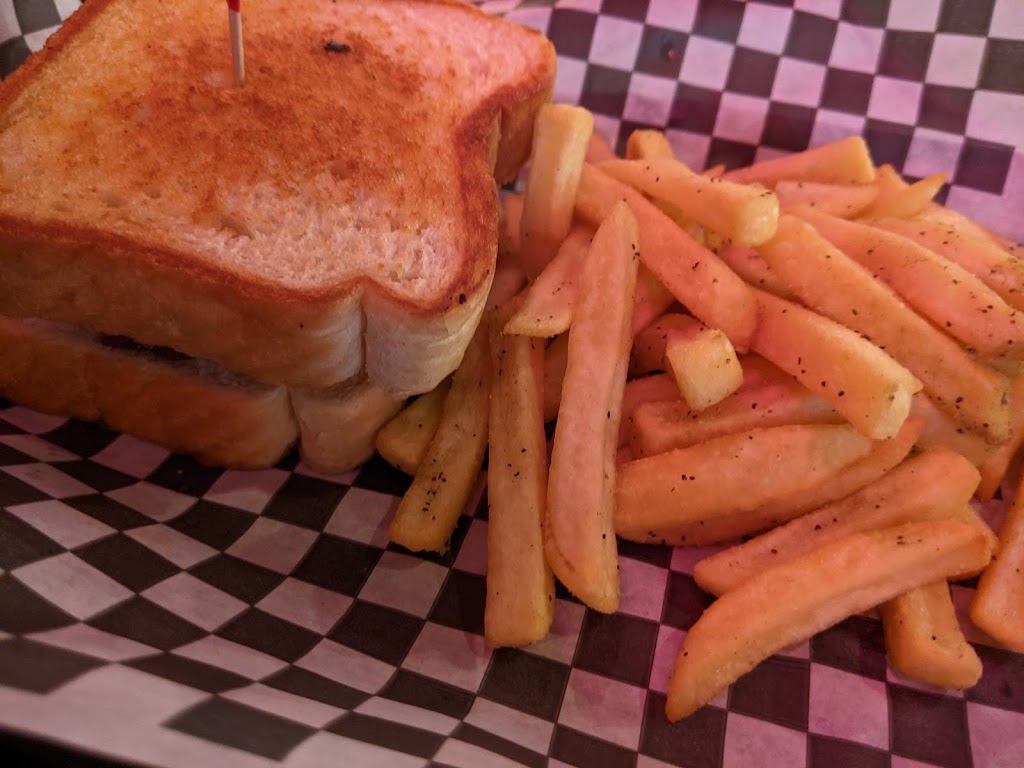 Fatboys - Enterprise AL | restaurant | 847 Boll Weevil Cir, Enterprise, AL 36330, USA | 3344753716 OR +1 334-475-3716
