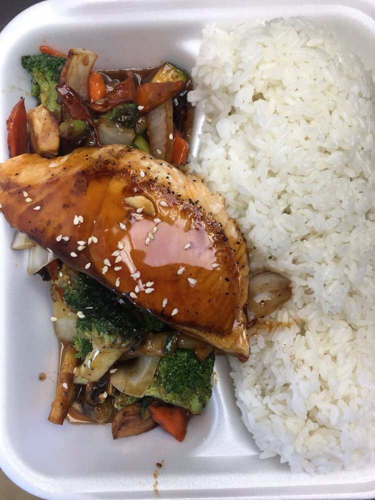 Osaka Japanese Express | restaurant | 624 Lillington Hwy Unit 200, Spring Lake, NC 28390, USA | 9108355711 OR +1 910-835-5711