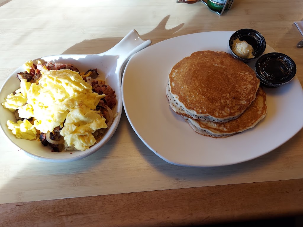 Sharis Cafe and Pies | bakery | 3098 The Dalles-California Hwy, Bend, OR 97701, USA | 5413820674 OR +1 541-382-0674