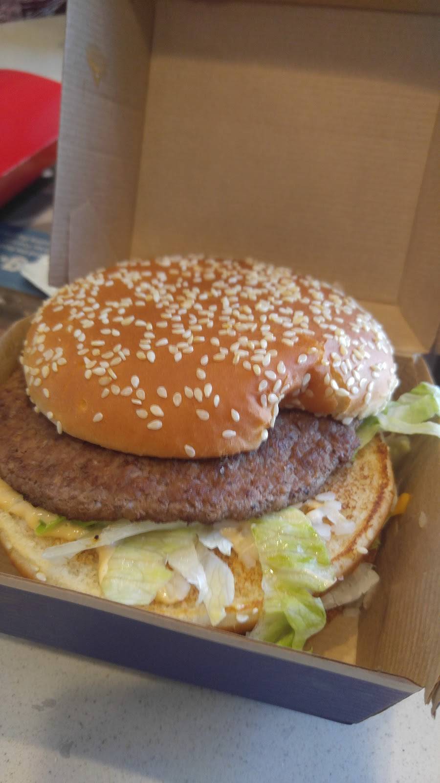 McDonalds | cafe | 3940 E State St, Fort Wayne, IN 46805, USA | 2604821761 OR +1 260-482-1761