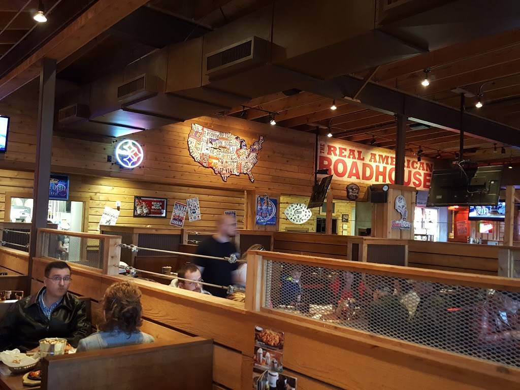 Logan's Roadhouse 230 Cabela Dr, Triadelphia, WV 26059, USA