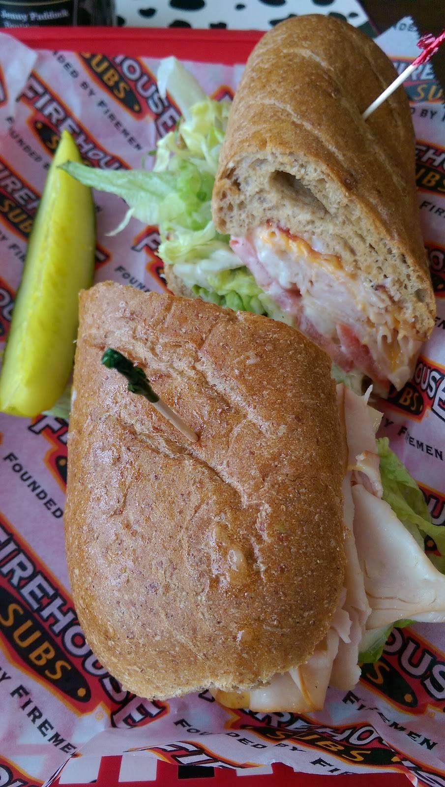 Firehouse Subs | meal delivery | 5557 28th St SE a, Grand Rapids, MI 49512, USA | 6164432132 OR +1 616-443-2132