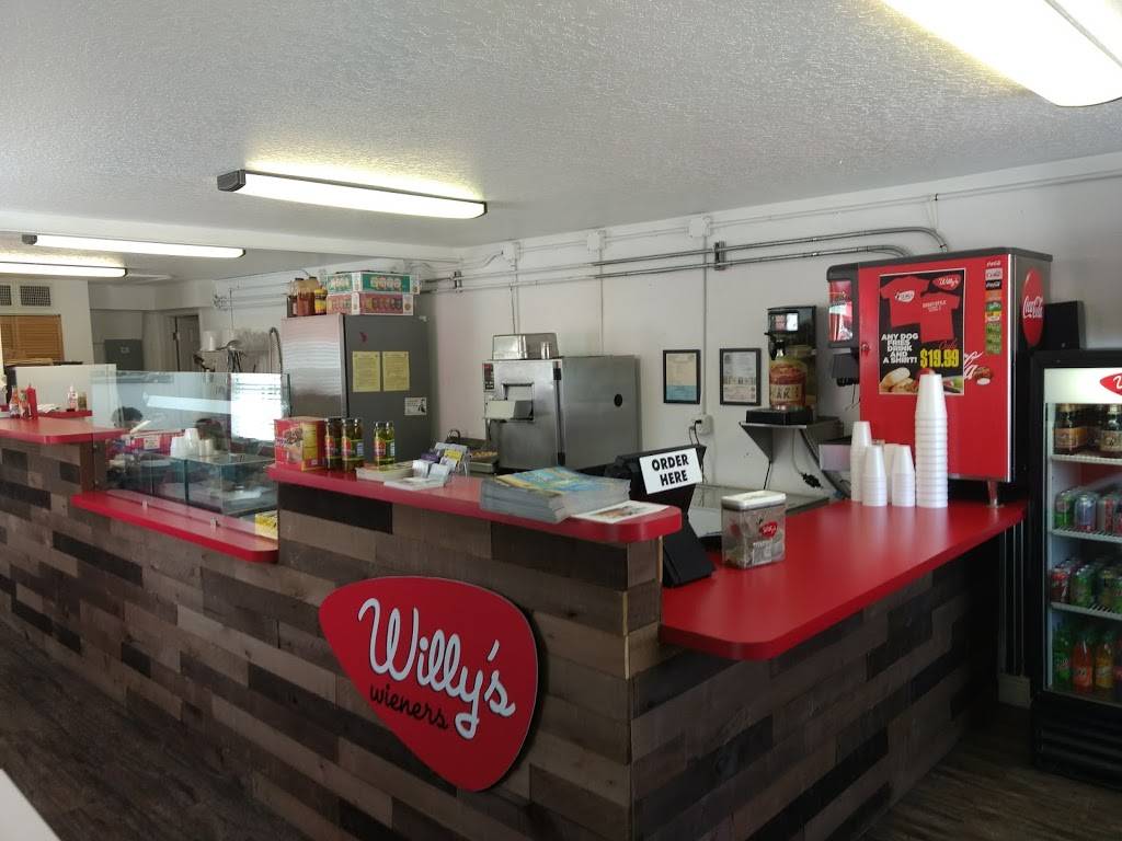 Willys Wieners | restaurant | 103A E Dakin Ave, Kissimmee, FL 34741, USA | 4072017916 OR +1 407-201-7916