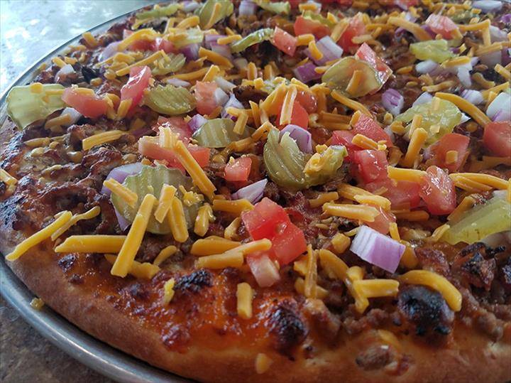 Villagio Pizzeria | night club | 6922 N 102nd Cir, Omaha, NE 68122, USA | 4025024400 OR +1 402-502-4400