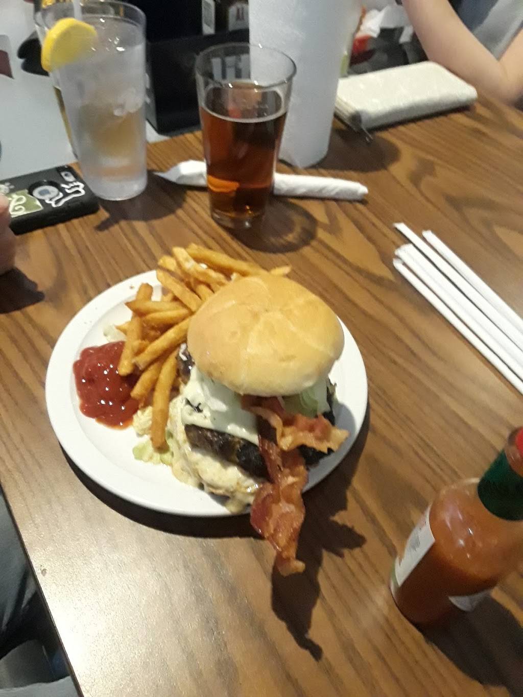 Red Zone | restaurant | 34 Envision Drive, Mifflintown, PA 17059, USA | 7174367339 OR +1 717-436-7339