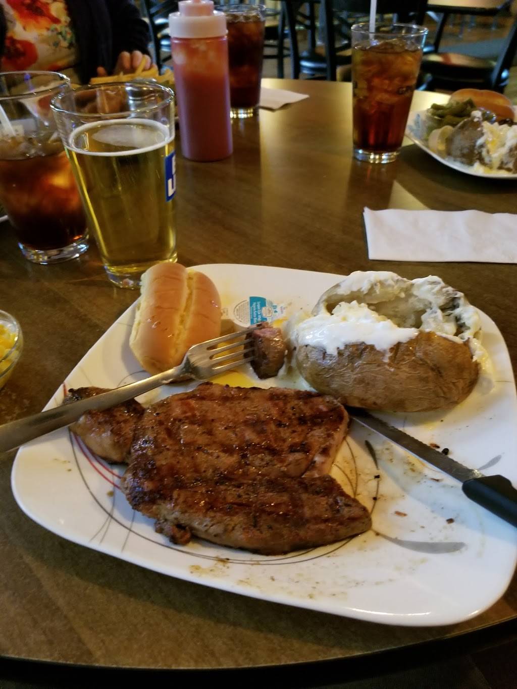 Grumpys Bar And Grill | restaurant | 534 W Valley St, Granby, MO 64844, USA | 4174726599 OR +1 417-472-6599