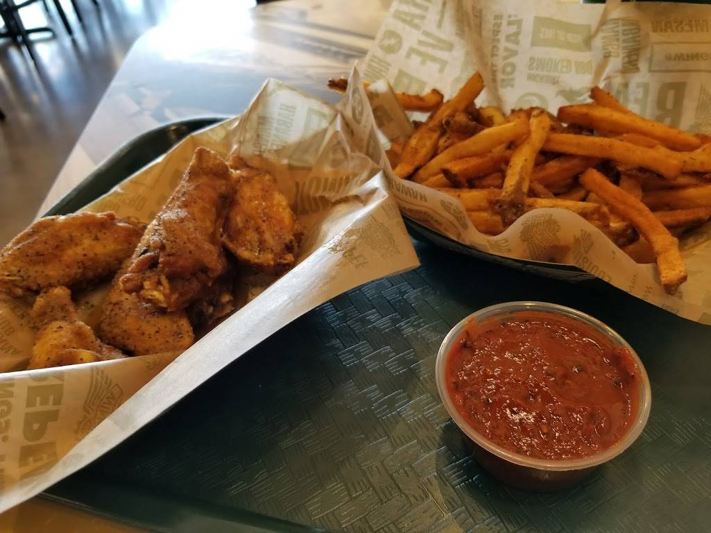 Wingstop 5131 S John Young Pkwy, Orlando, FL 32839, USA