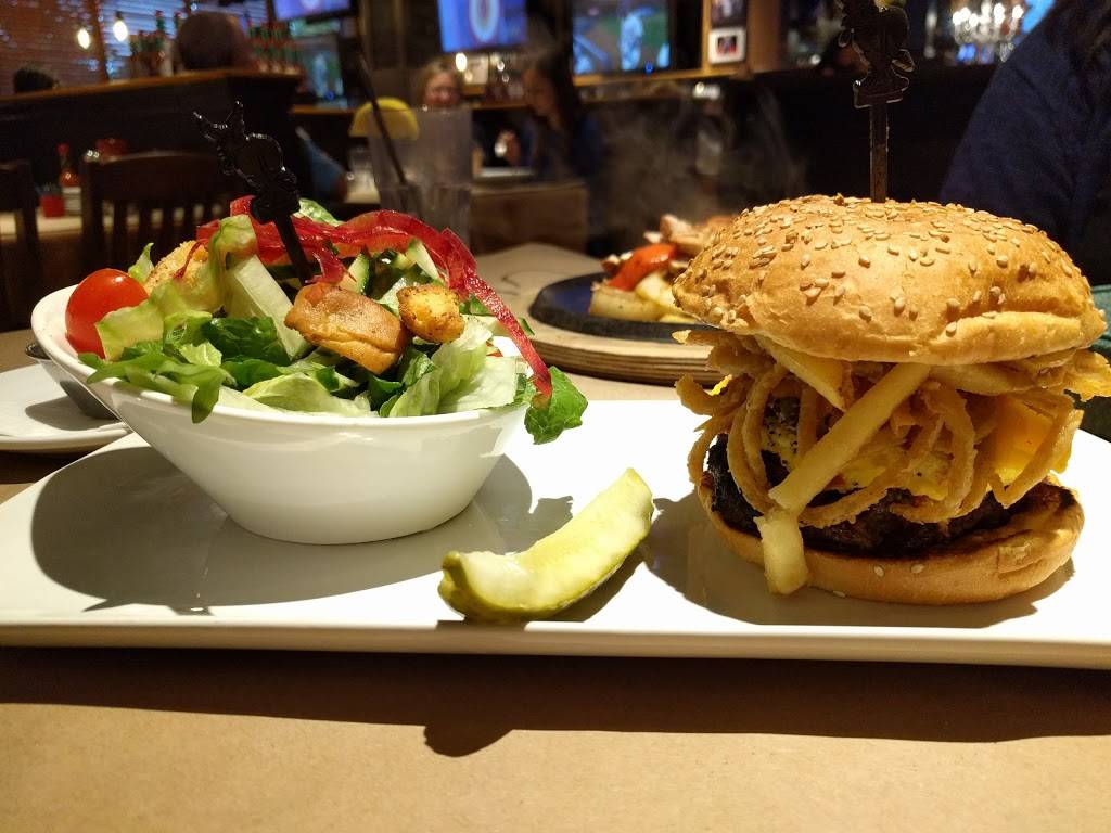 Jack Astor’s | restaurant | 17830 Yonge St, Newmarket, ON L3Y 8S1, Canada | 9059670401 OR +1 905-967-0401