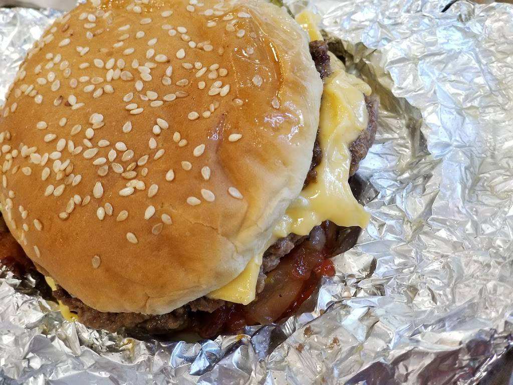 Five Guys | meal takeaway | 11 Palmetto Bay Rd, Hilton Head Island, SC 29928, USA | 8436863344 OR +1 843-686-3344