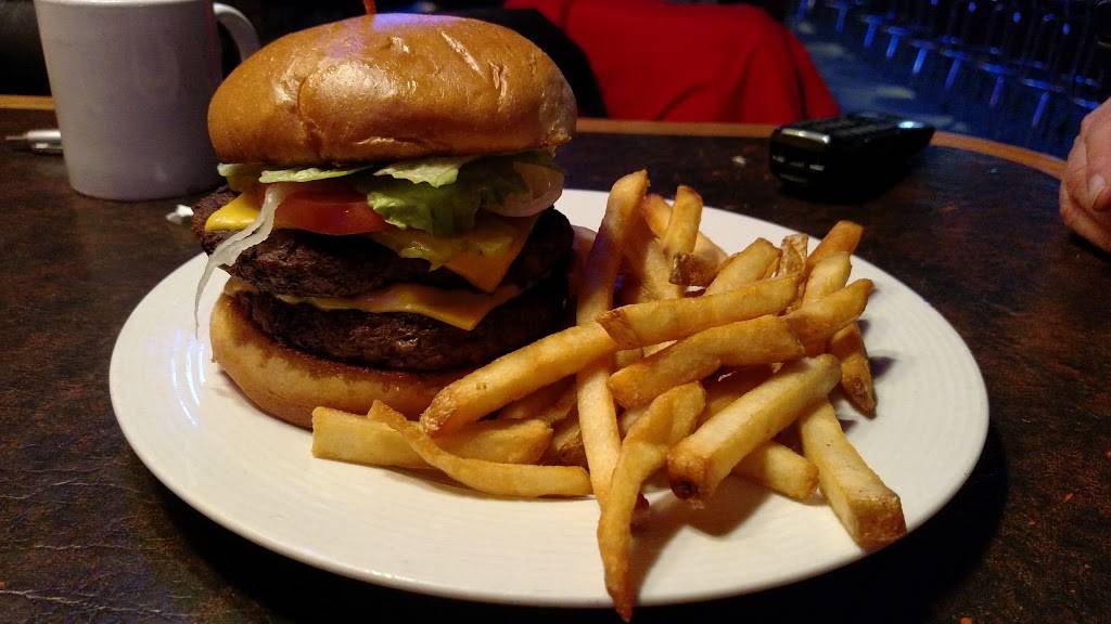 Carrs Steakhouse | restaurant | 213 W Broadway, Mayfield, KY 42066, USA | 2702471111 OR +1 270-247-1111