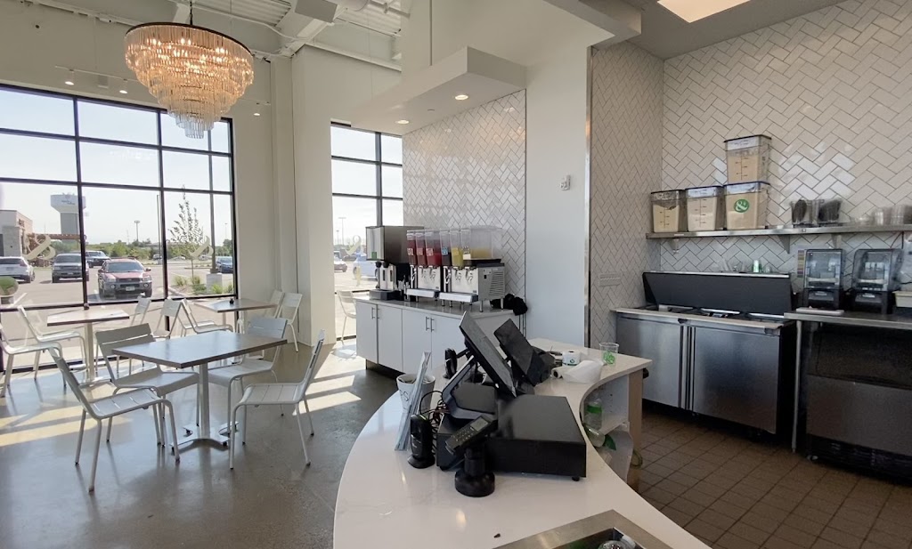 CRISP & GREEN | restaurant | 15610 English Ave #300, Apple Valley, MN 55124, USA | 6127723800 OR +1 612-772-3800