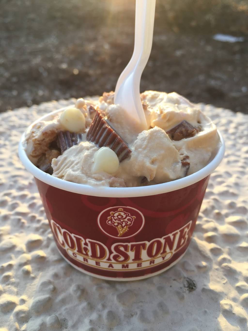 Cold Stone Creamery | bakery | 2900 Deerfield Dr Ste 116, Janesville, WI 53546, USA | 6083050489 OR +1 608-305-0489