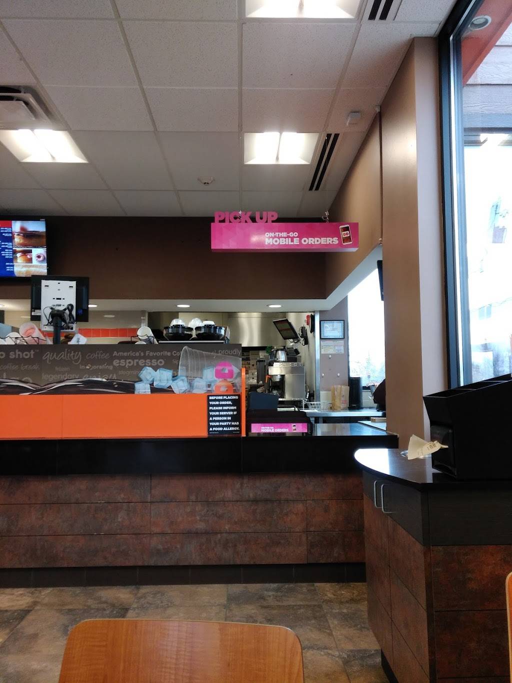 Dunkin | bakery | 4105 Charles St, Rockford, IL 61108, USA | 7797744090 OR +1 779-774-4090