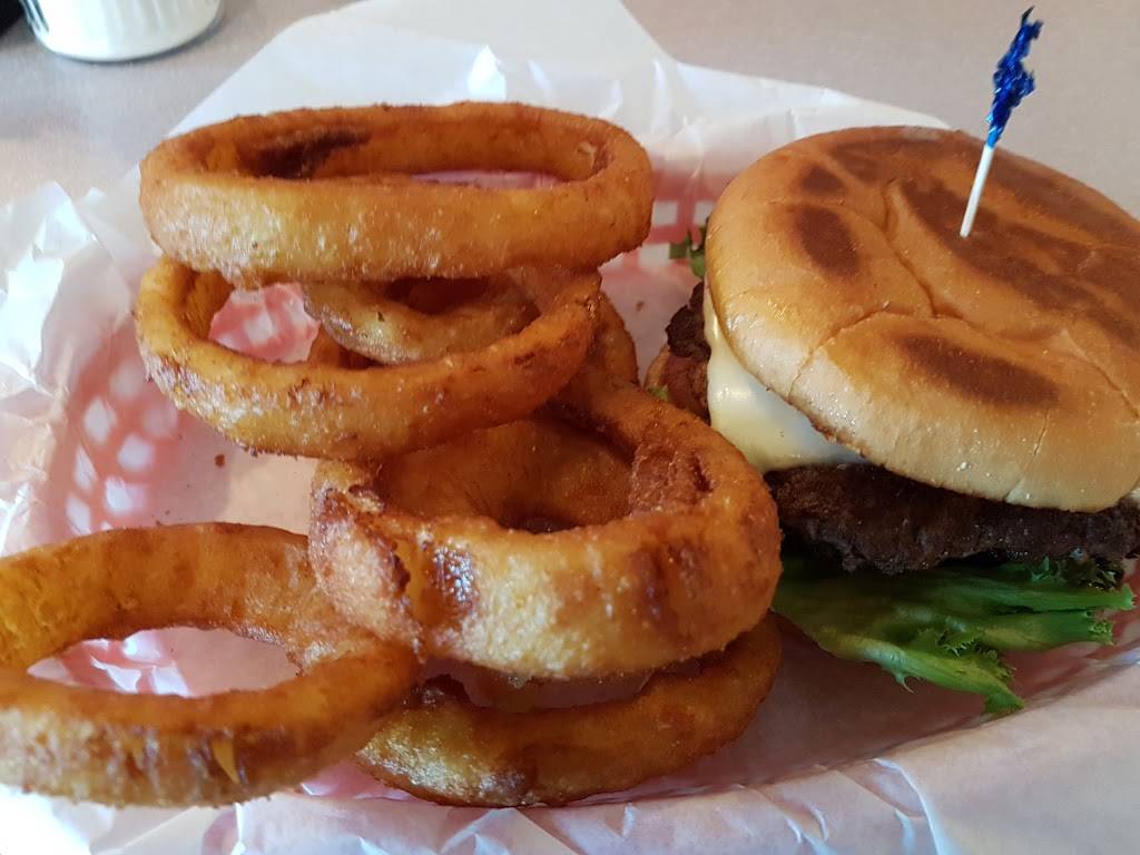 Ks Korner Grill | restaurant | 200 N 3rd St, Grandview, TX 76050, USA | 8178663443 OR +1 817-866-3443