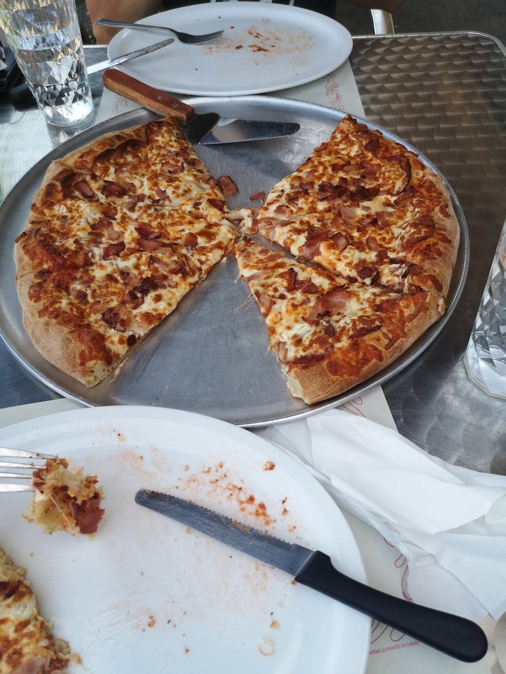 La Pizza et Cie | meal delivery | 485 Boulevard dIberville, Saint-Jean-sur-Richelieu, QC J2X 3Y8, Canada | 4503470000 OR +1 450-347-0000