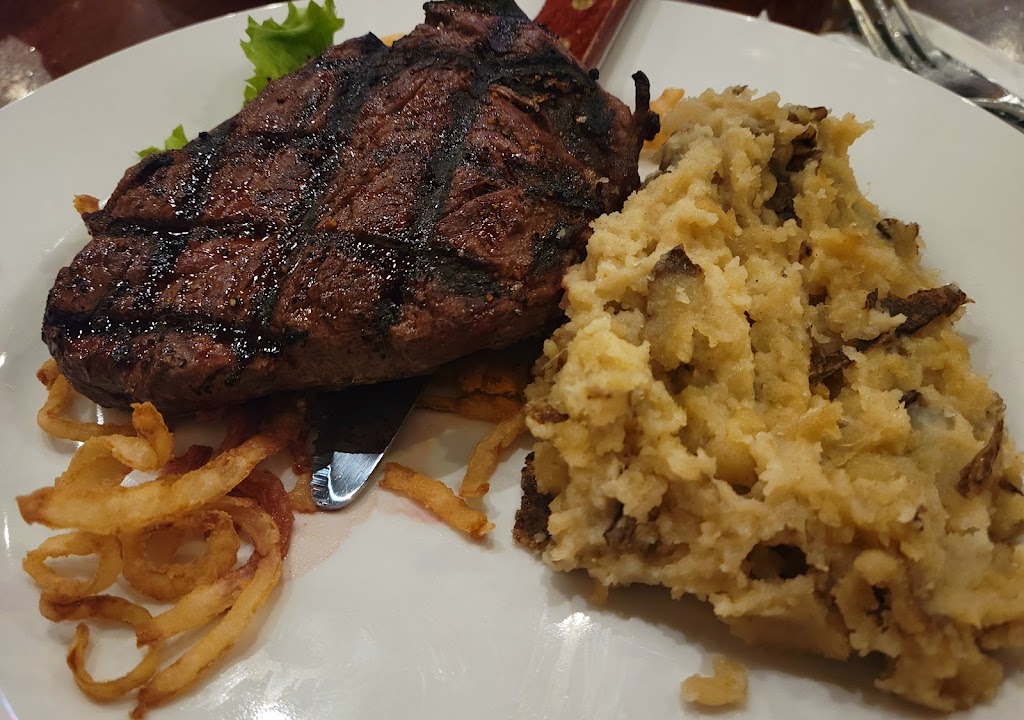 Dam Bar & Grille | restaurant | 644 N Navajo Dr, Page, AZ 86040, USA | 9286452161 OR +1 928-645-2161