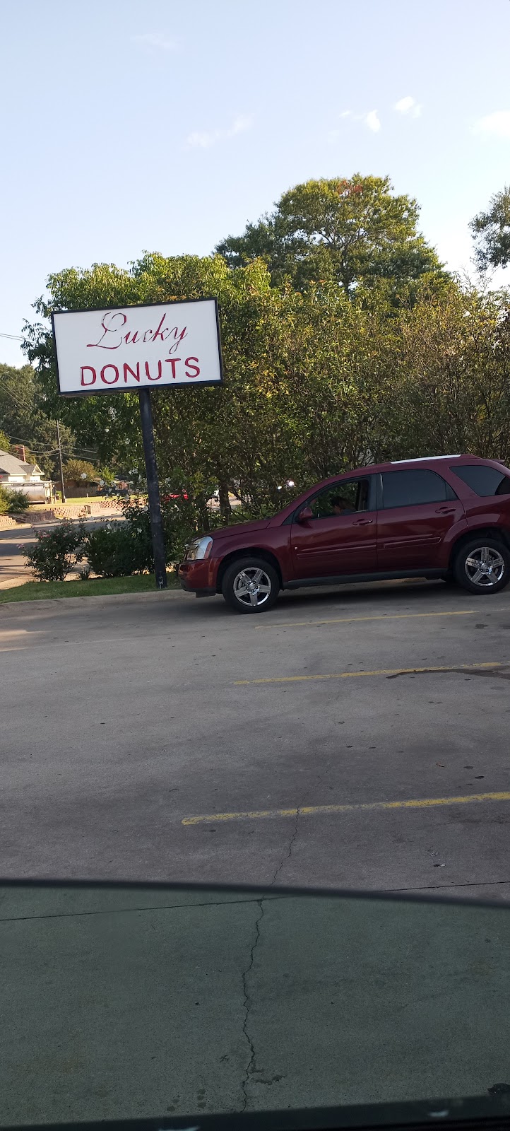Lucky Donuts | bakery | 408 Church St, Sulphur Springs, TX 75482, USA | 9038852481 OR +1 903-885-2481