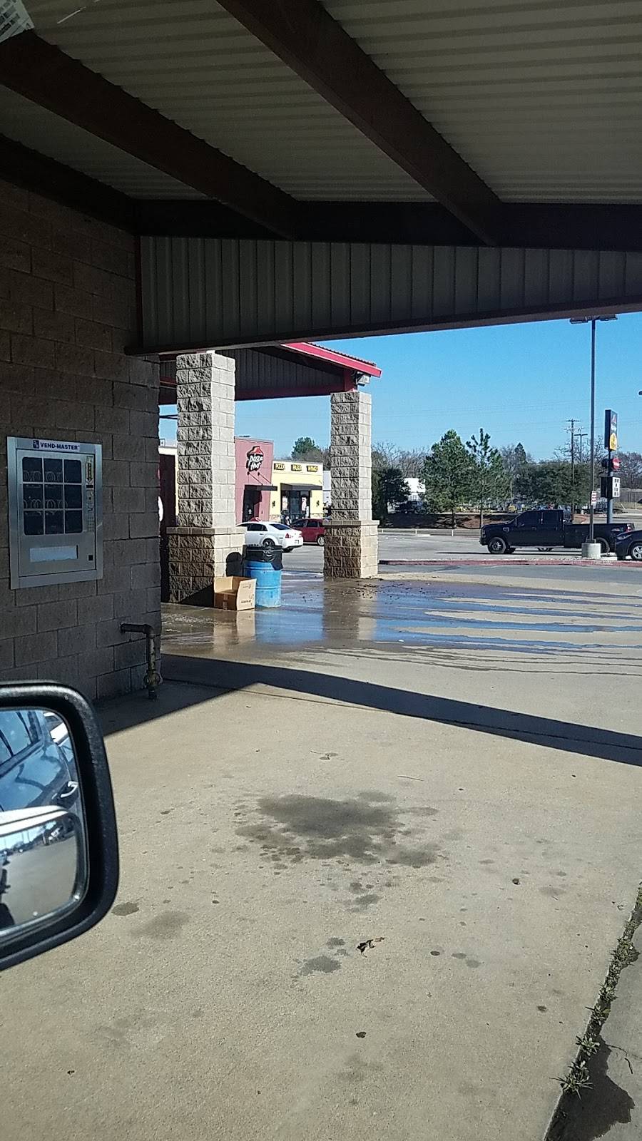 Pizza Hut | restaurant | 1409 E Tyler St, Athens, TX 75751, USA | 9036756060 OR +1 903-675-6060