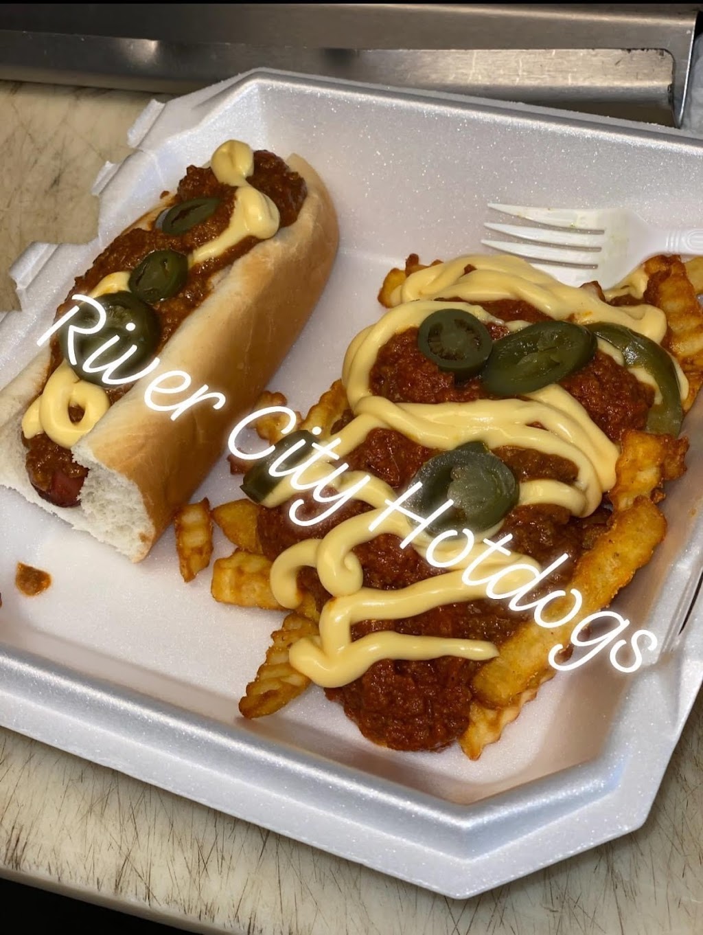 River City Hot Dogs | meal takeaway | WV-62, Mason, WV 25260, USA | 3045930129 OR +1 304-593-0129