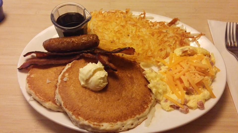 Sharis Cafe and Pies | bakery | 3098 The Dalles-California Hwy, Bend, OR 97701, USA | 5413820674 OR +1 541-382-0674