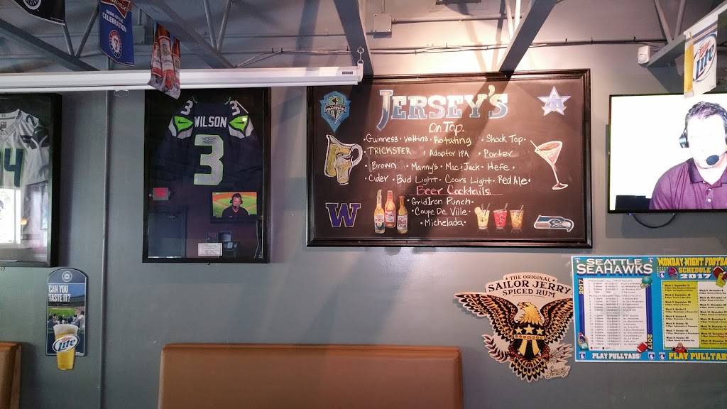 Jersey's Great Food & Spirits Restaurant 1306 N 175th St, Shoreline