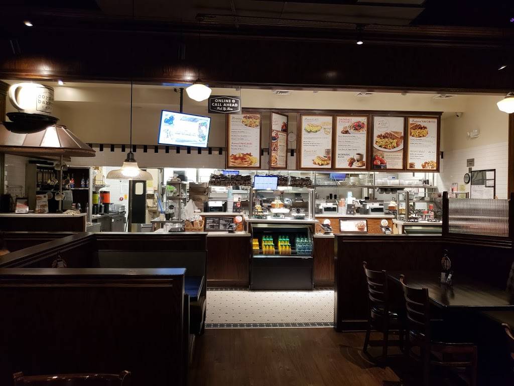 Corner Bakery Cafe | bakery | 1144 N Yarbrough Dr, El Paso, TX 79925, USA | 9156331392 OR +1 915-633-1392