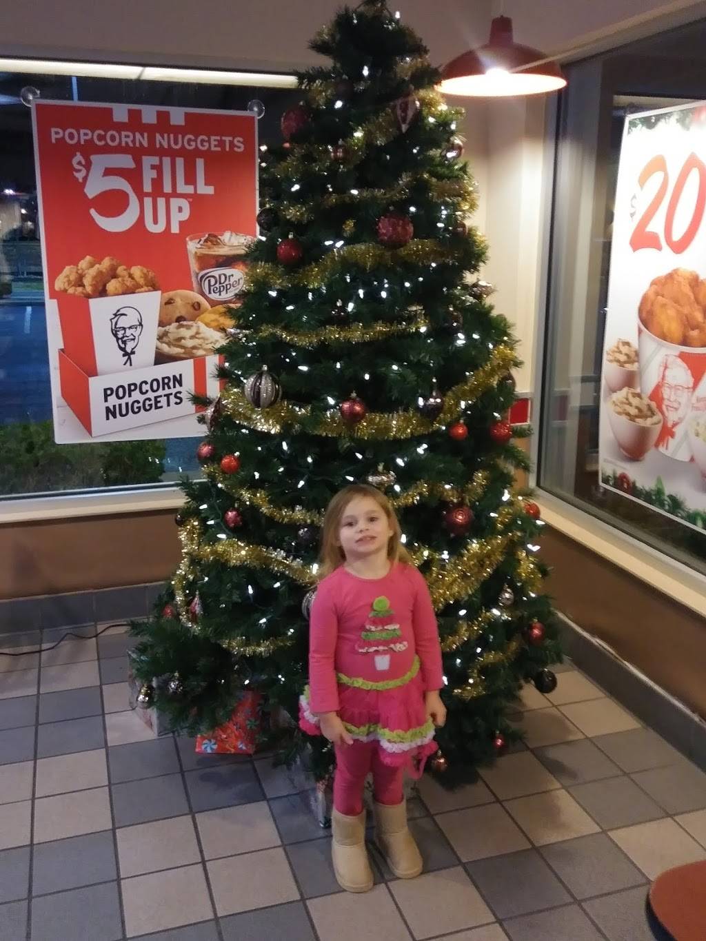 KFC | restaurant | 19869 Alberta St, Oneida, TN 37841, USA | 4235695544 OR +1 423-569-5544