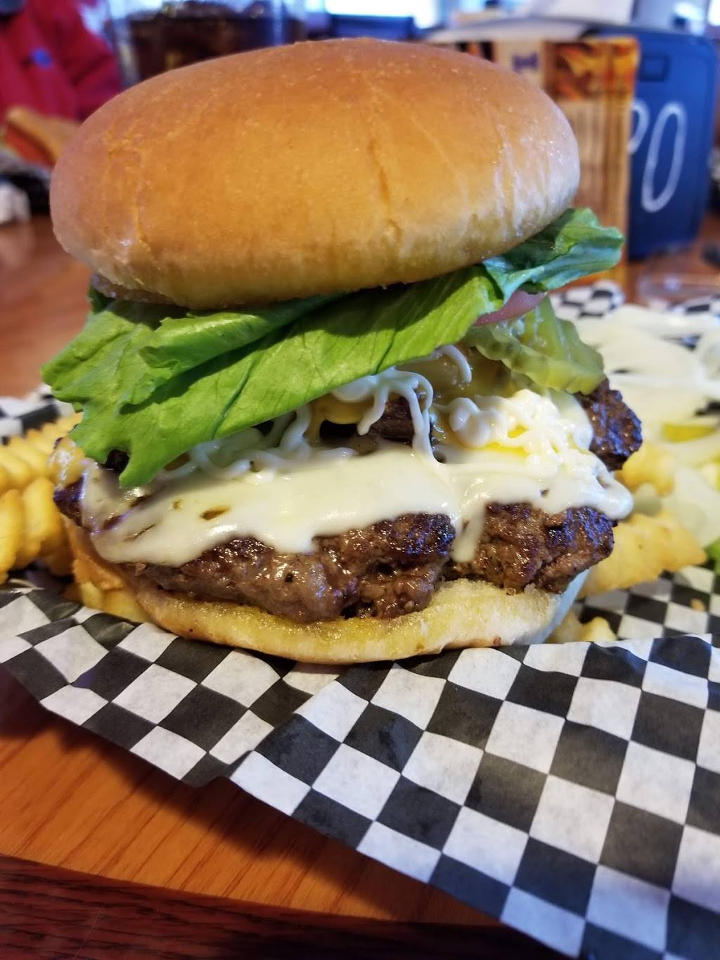 Murfs Gearbox Grill | restaurant | 26383 Scott Hwy, Winfield, TN 37892, USA | 4235698657 OR +1 423-569-8657