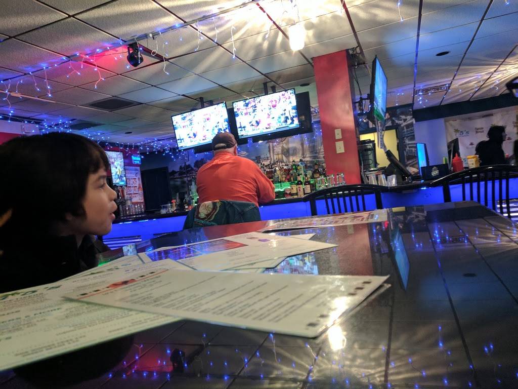 i-5s Bar and Grill | restaurant | 356 Main St, Huron, OH 44839, USA | 4196160055 OR +1 419-616-0055