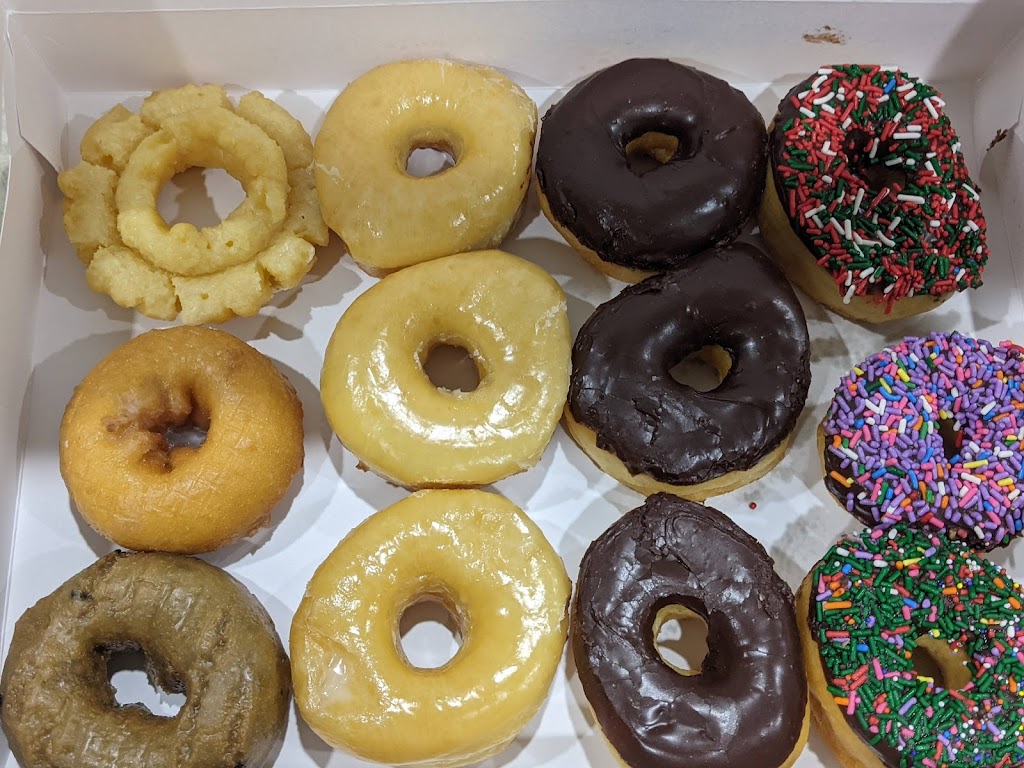Jaks Donuts | bakery | 3200 Verot School Rd, Lafayette, LA 70508, USA | 3378568867 OR +1 337-856-8867