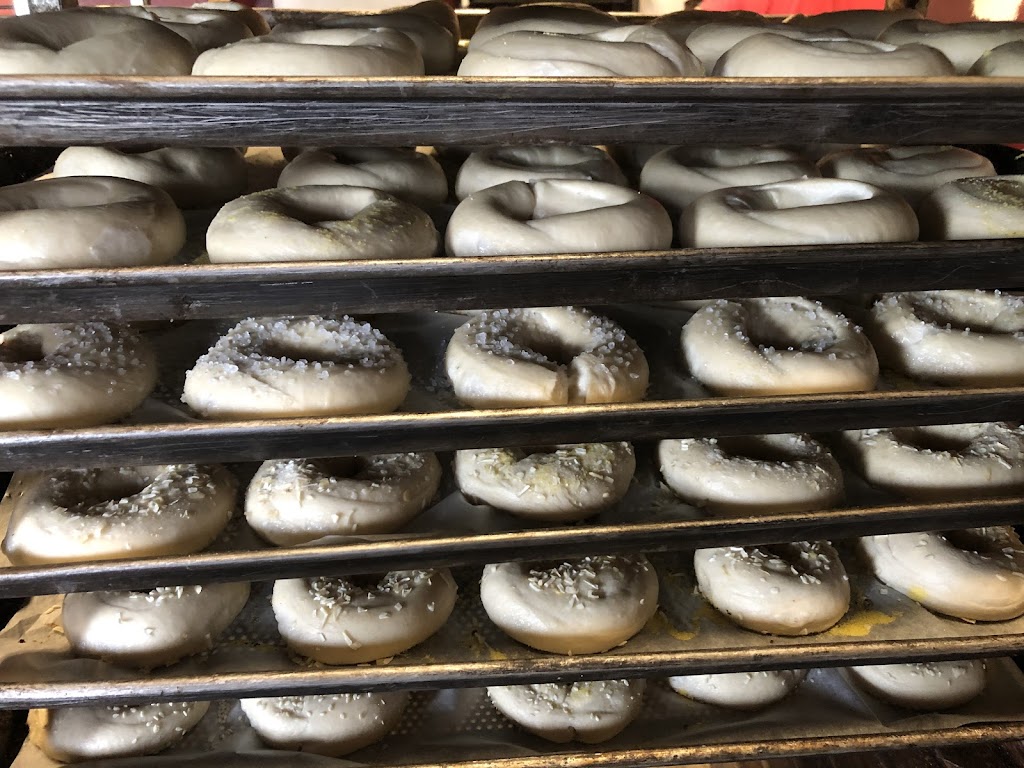 Oswego Bagelry & Bread Shop | bakery | 205 W 1st St, Oswego, NY 13126, USA | 3153426070 OR +1 315-342-6070