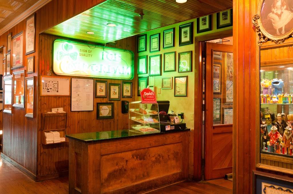 Macados | restaurant | 4237 VA-419, Cave Spring, VA 24018, USA | 5407769884 OR +1 540-776-9884