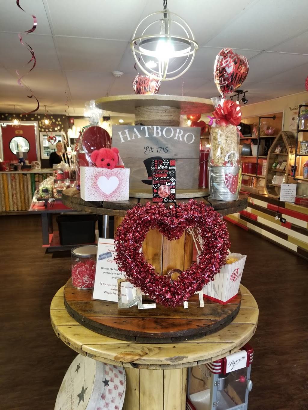 Nutz About Popcorn | shopping mall | 119 S York Rd, Hatboro, PA 19040, USA | 2159073191 OR +1 215-907-3191