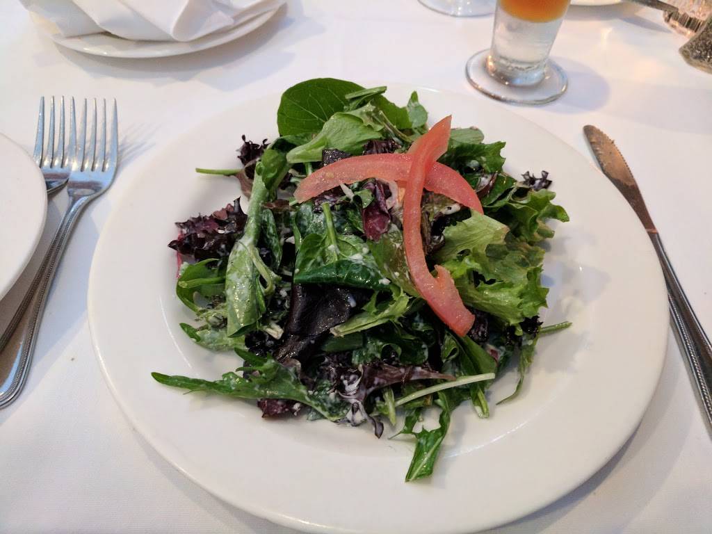 Notos Old World Italian Dining | night club | 6600 28th St SE, Grand Rapids, MI 49546, USA | 6164936686 OR +1 616-493-6686