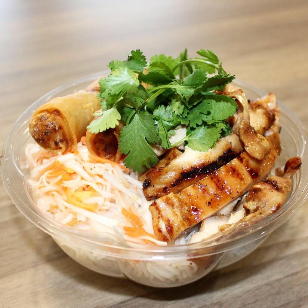 Momoko Comptoir Asiatique | restaurant | 684 Montée Montarville, Saint-Bruno-de-Montarville, QC J3V 6B1, Canada | 4504821999 OR +1 450-482-1999