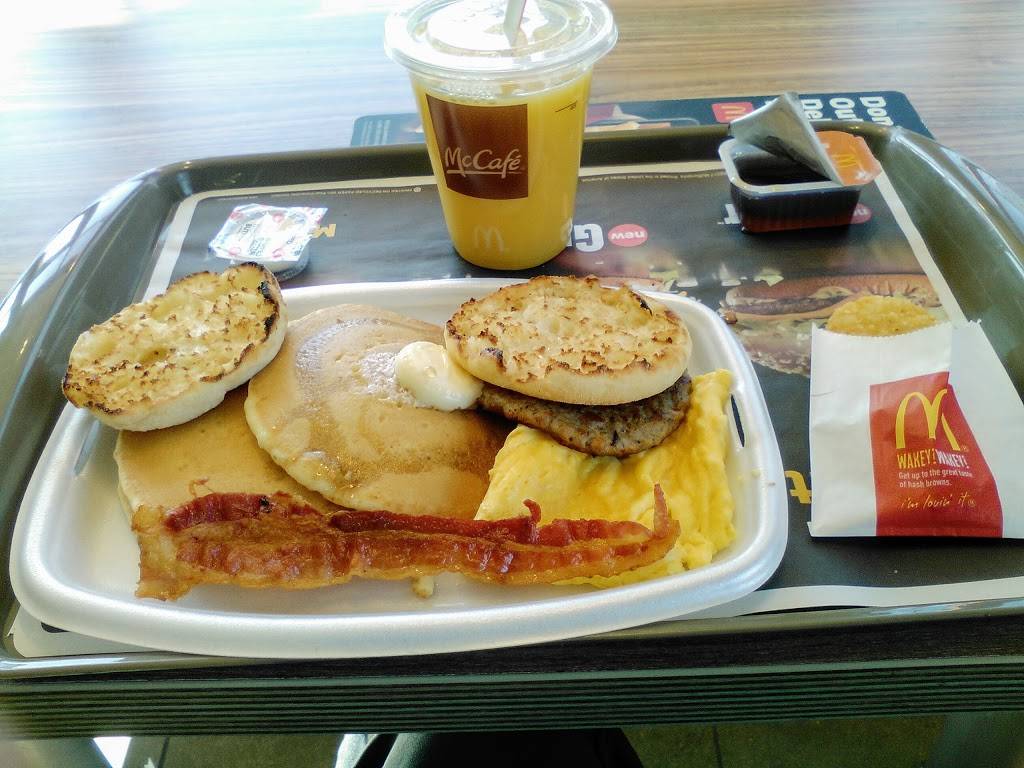 McDonald's - Cafe | 3400 Del Lago Blvd, Escondido, CA 92029, USA