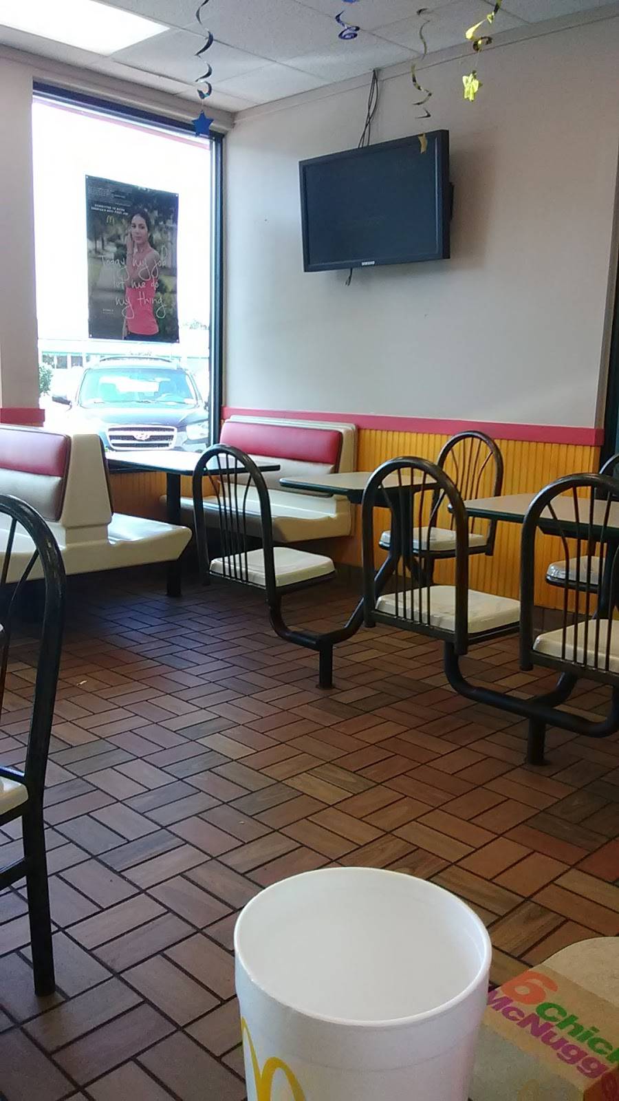 McDonalds | cafe | 5009 Sante Fe Road, Fayetteville, NC 28303, USA | 9108677419 OR +1 910-867-7419