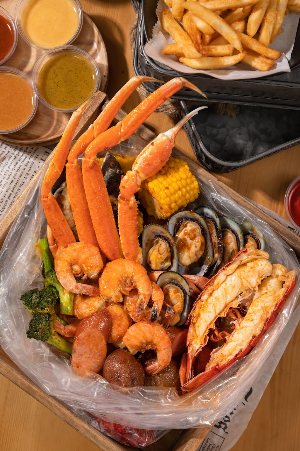 Kracklaw Seafood & Teriyaki Express | restaurant | 719 Flatbush Ave, Brooklyn, NY 11226, USA | 7187585032 OR +1 718-758-5032