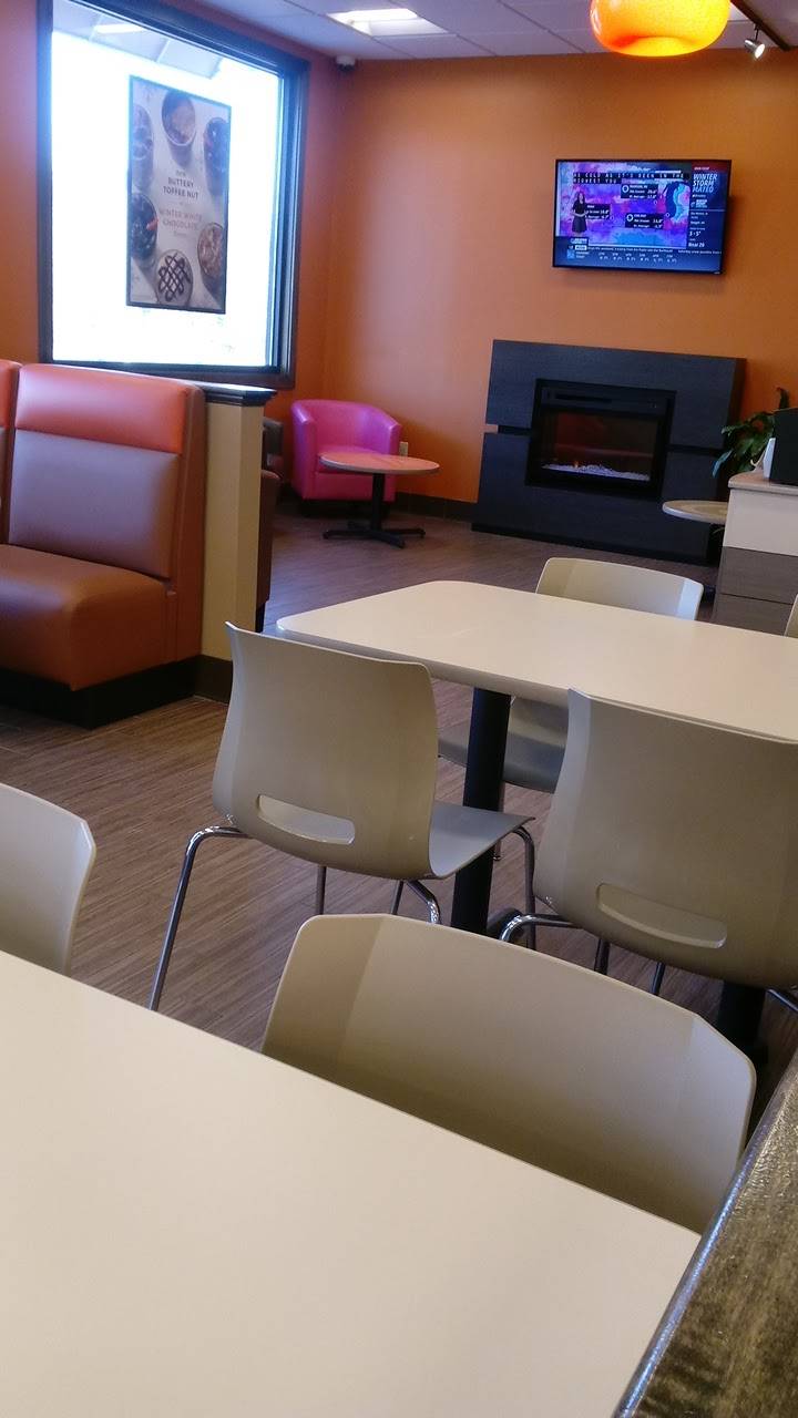 Dunkin | bakery | 445 Providence Rd, Brooklyn, CT 06234, USA | 8604120808 OR +1 860-412-0808