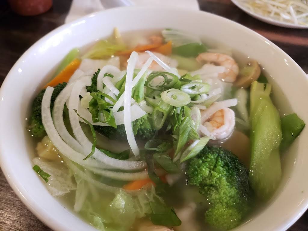 Ai Pho and Vermicelli | restaurant | 515 Jersey Ave, Jersey City, NJ 07302, USA | 2013325670 OR +1 201-332-5670