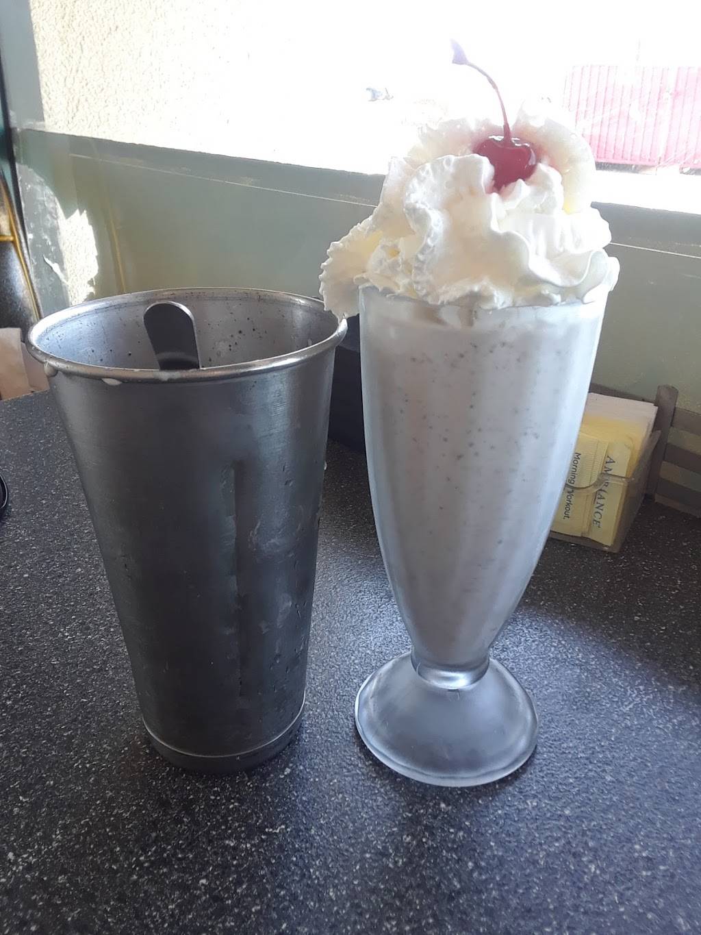 Chubbys Diner | restaurant | 4388 W Shaw Ave, Fresno, CA 93722, USA | 5592762244 OR +1 559-276-2244
