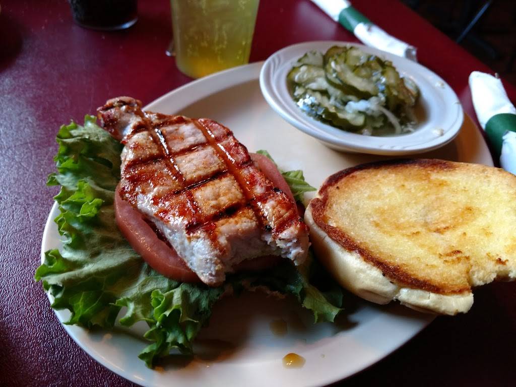 Tappas Steak House | restaurant | 1620 Rockingham Rd, Davenport, IA 52802, USA | 5633228428 OR +1 563-322-8428