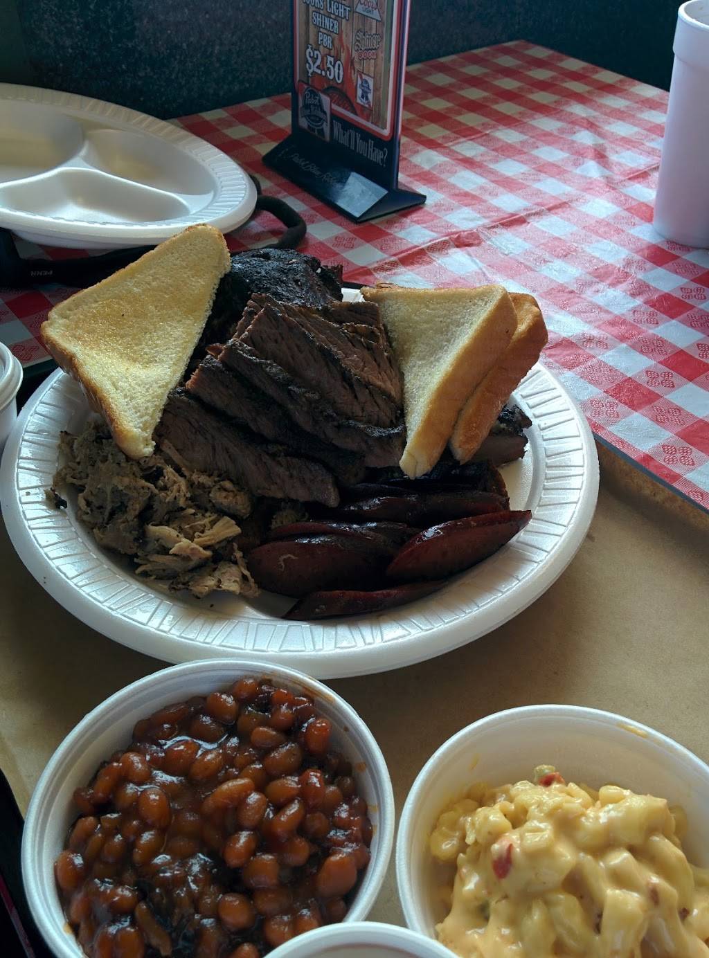 JJ Texas BBQ | restaurant | 405 W Main St, Havelock, NC 28532, USA | 2526526063 OR +1 252-652-6063