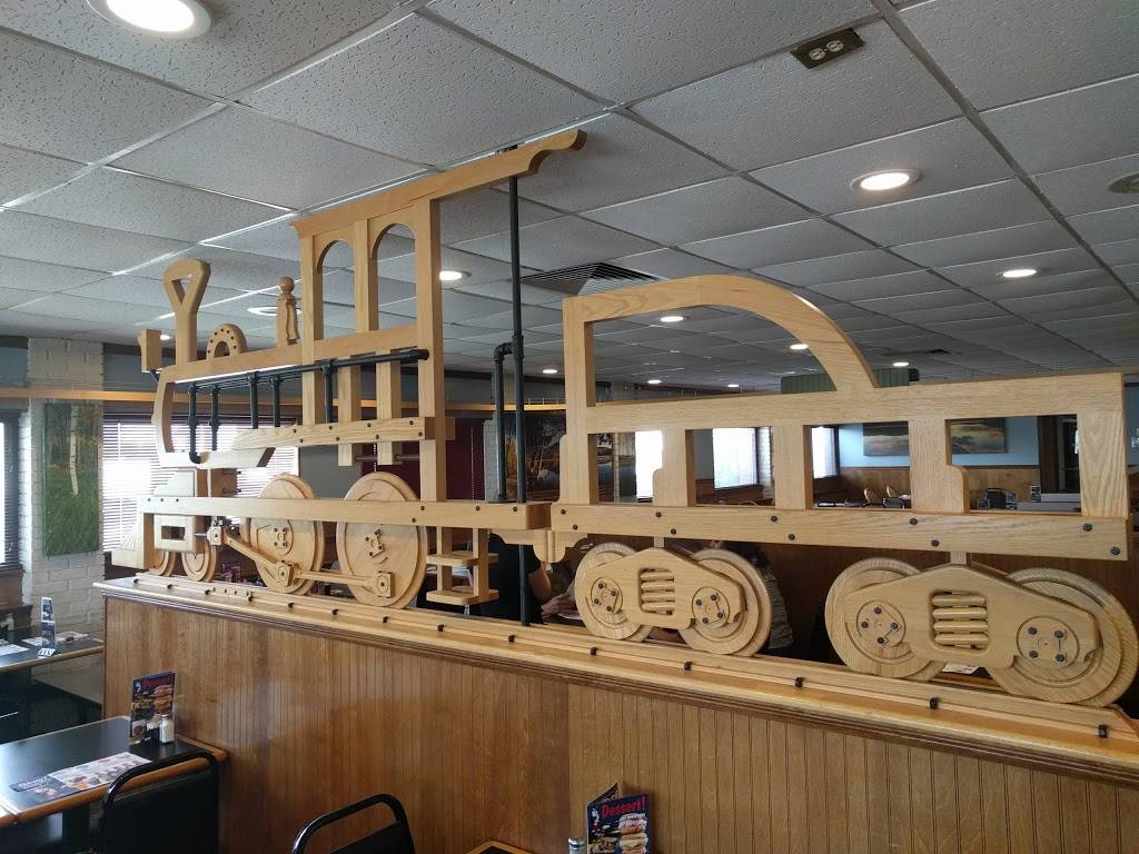 Governors Restaurant & Bakery | bakery | 643 Broadway, Bangor, ME 04401, USA | 2079473113 OR +1 207-947-3113