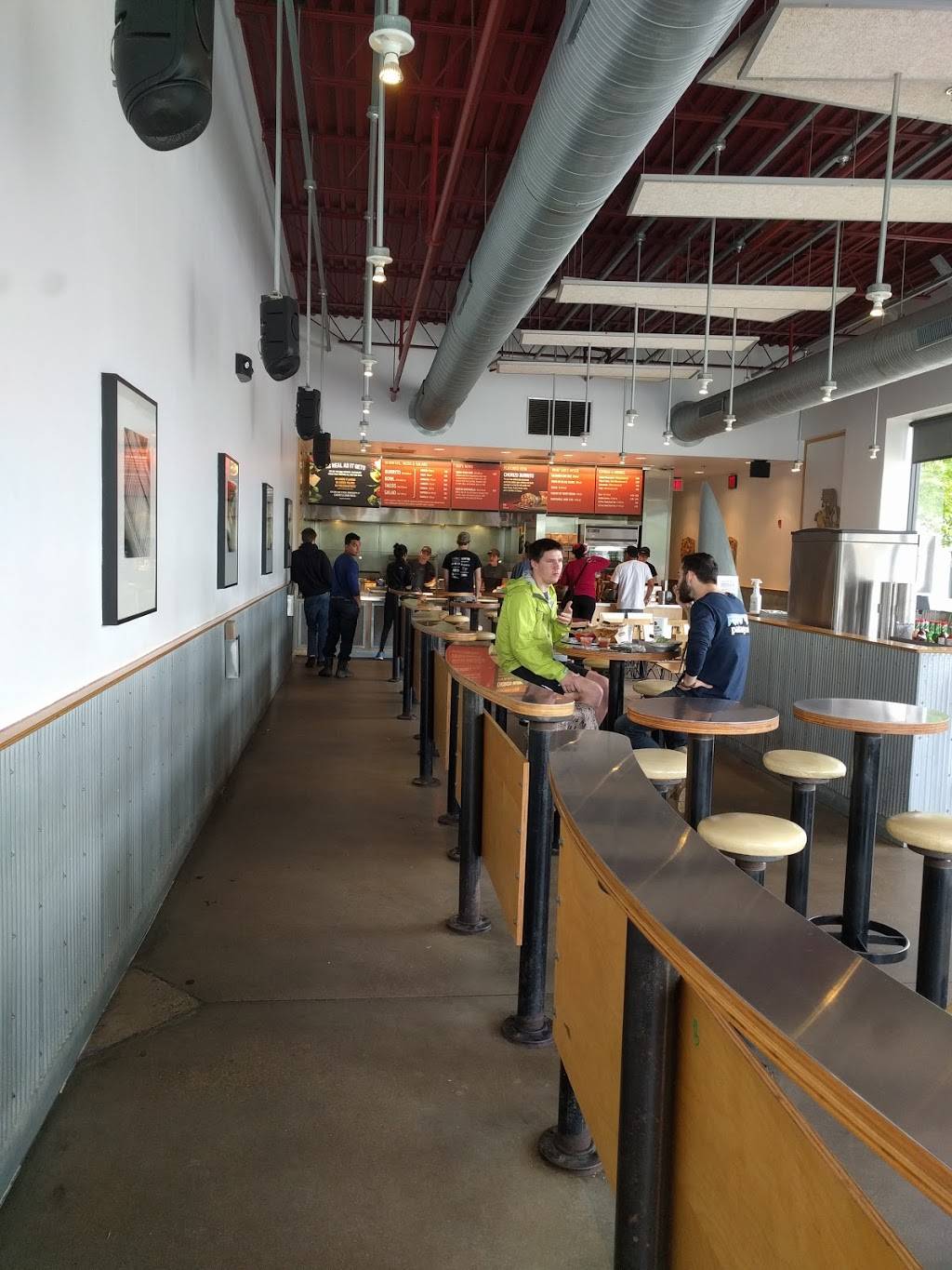Chipotle Mexican Grill | restaurant | 5747 Burke Centre Pkwy, Burke, VA 22015, USA | 7032502537 OR +1 703-250-2537