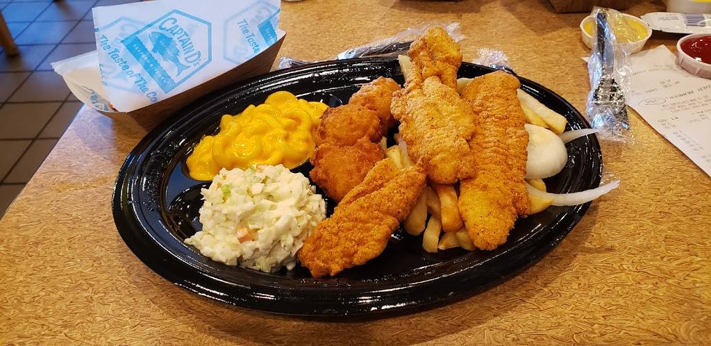 Captain Ds | restaurant | 2308 S Broad St, Scottsboro, AL 35769, USA | 2562595350 OR +1 256-259-5350