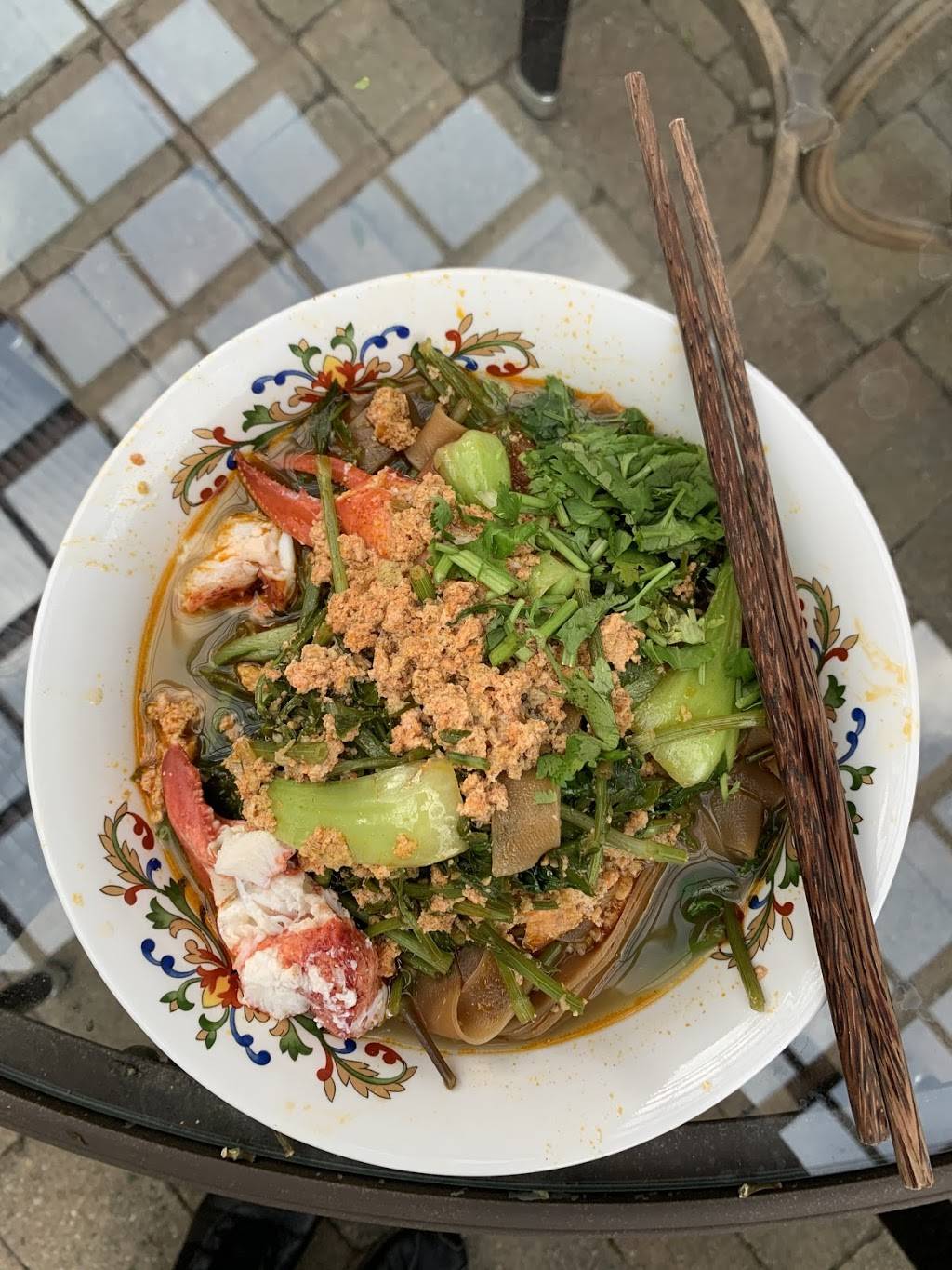 Mecha Noodle Bar | restaurant | 975 Farmington Ave, West Hartford, CT 06107, USA | 8603517577 OR +1 860-351-7577