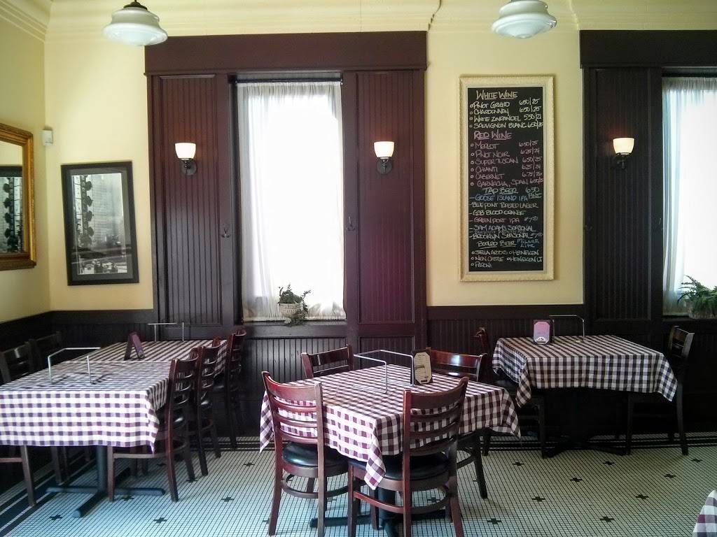 The Pie at Salvatores | restaurant | 120 E Main St, Bay Shore, NY 11706, USA | 6312061060 OR +1 631-206-1060