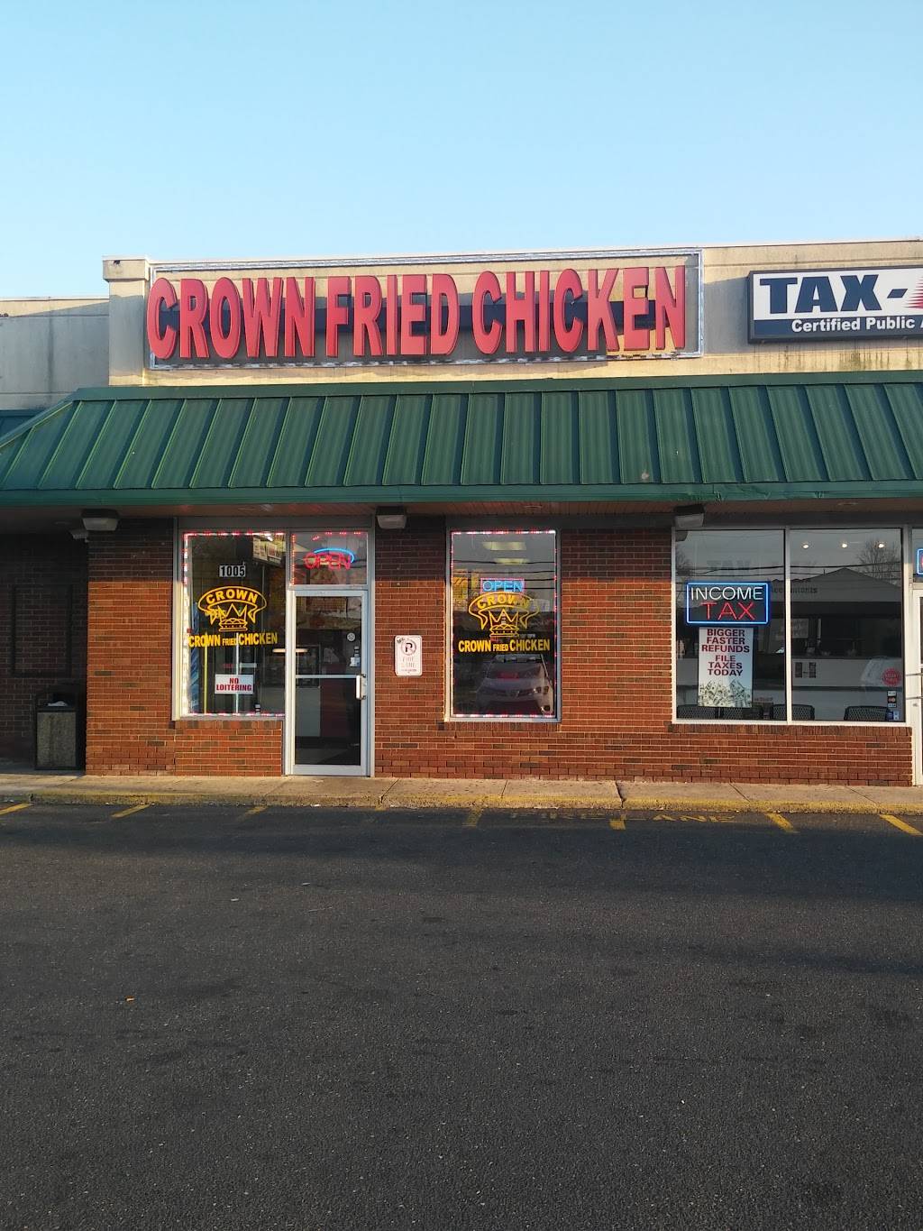 Crown Fried Chicken | restaurant | 1005 Sunset Rd #1, Burlington, NJ 08016, USA | 6093866123 OR +1 609-386-6123